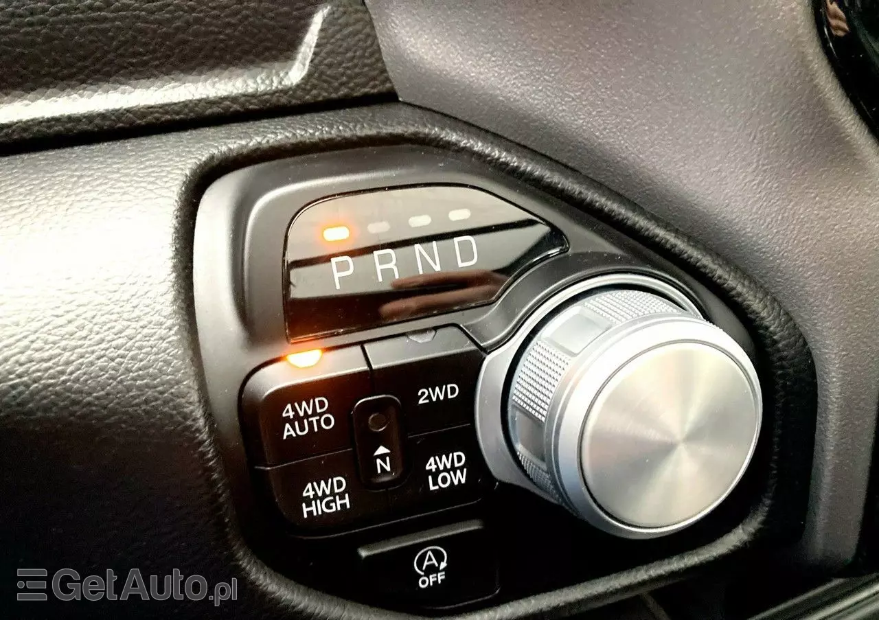 RAM 1500 Crew Cab Sport