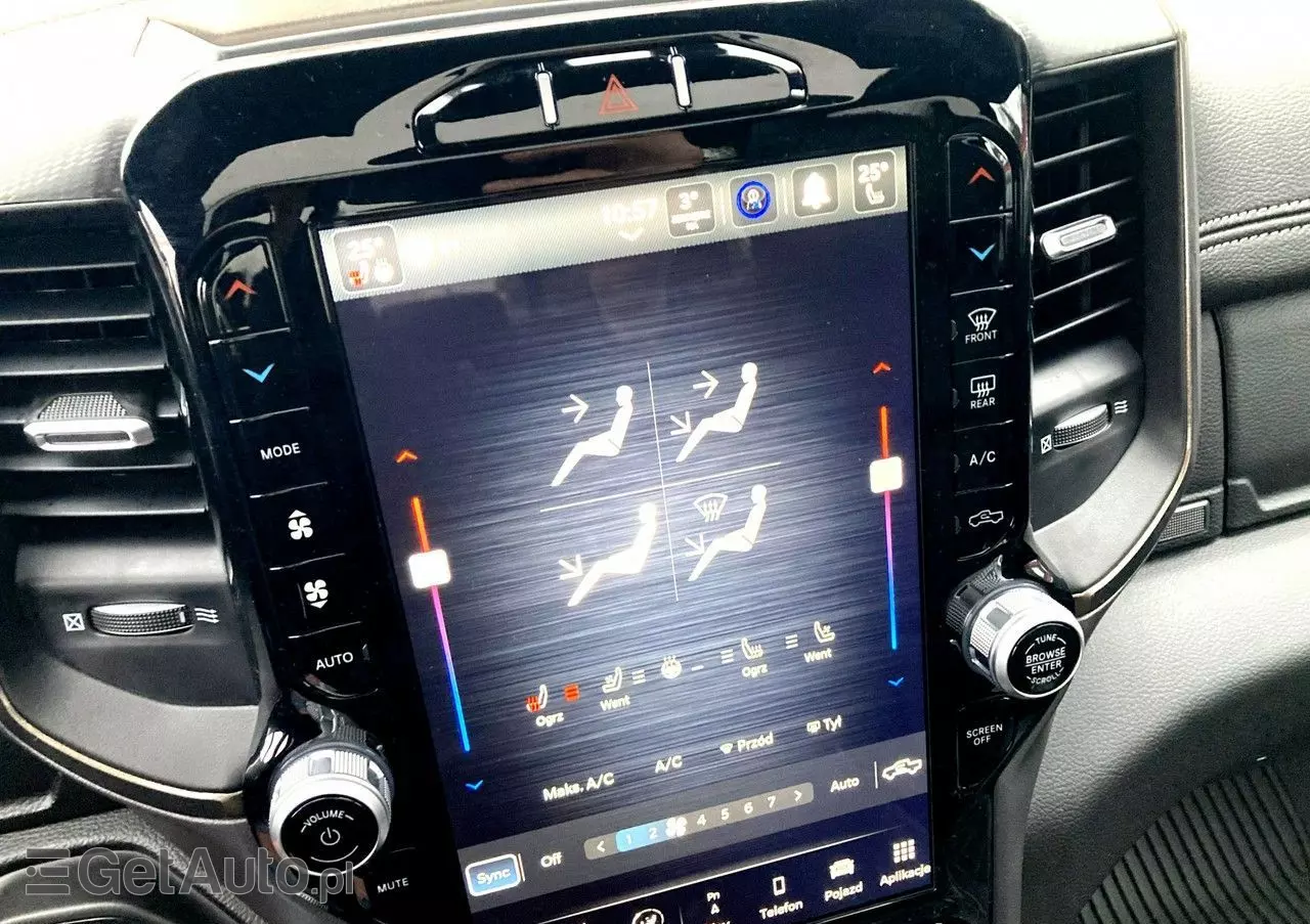 RAM 1500 Crew Cab Sport