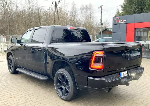 RAM 1500 Crew Cab Sport