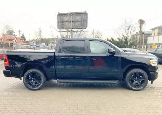 RAM 1500 Crew Cab Sport