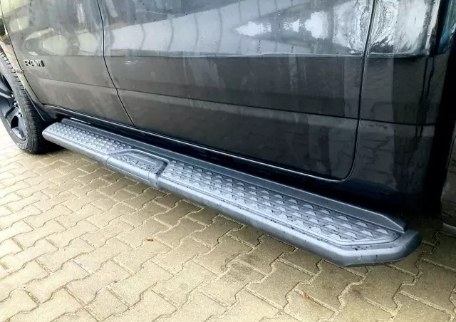 RAM 1500 Crew Cab Sport