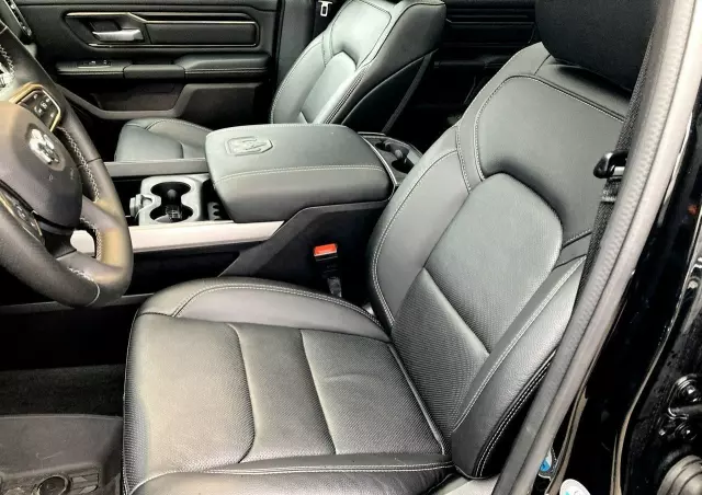 RAM 1500 Crew Cab Sport