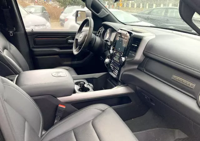 RAM 1500 Crew Cab Sport