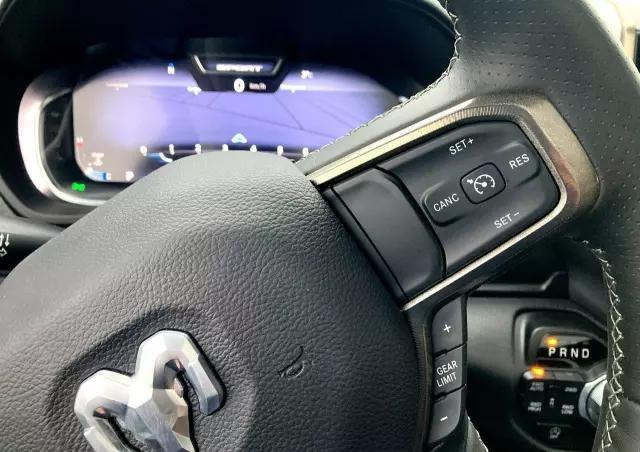 RAM 1500 Crew Cab Sport