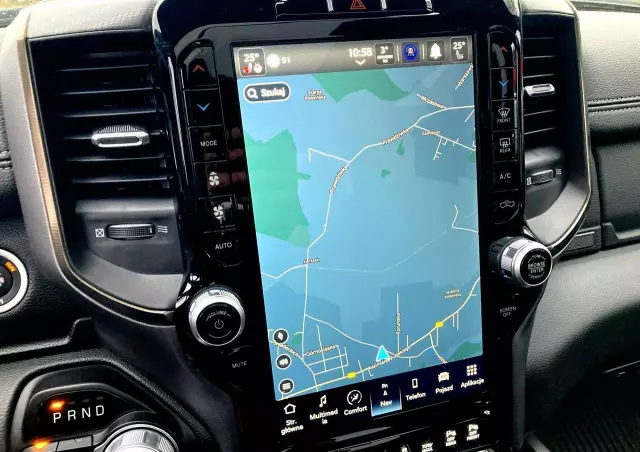 RAM 1500 Crew Cab Sport