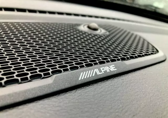 RAM 1500 Crew Cab Sport