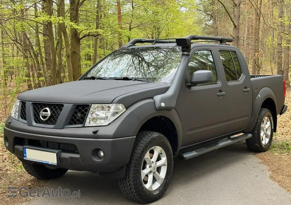 NISSAN Navara 