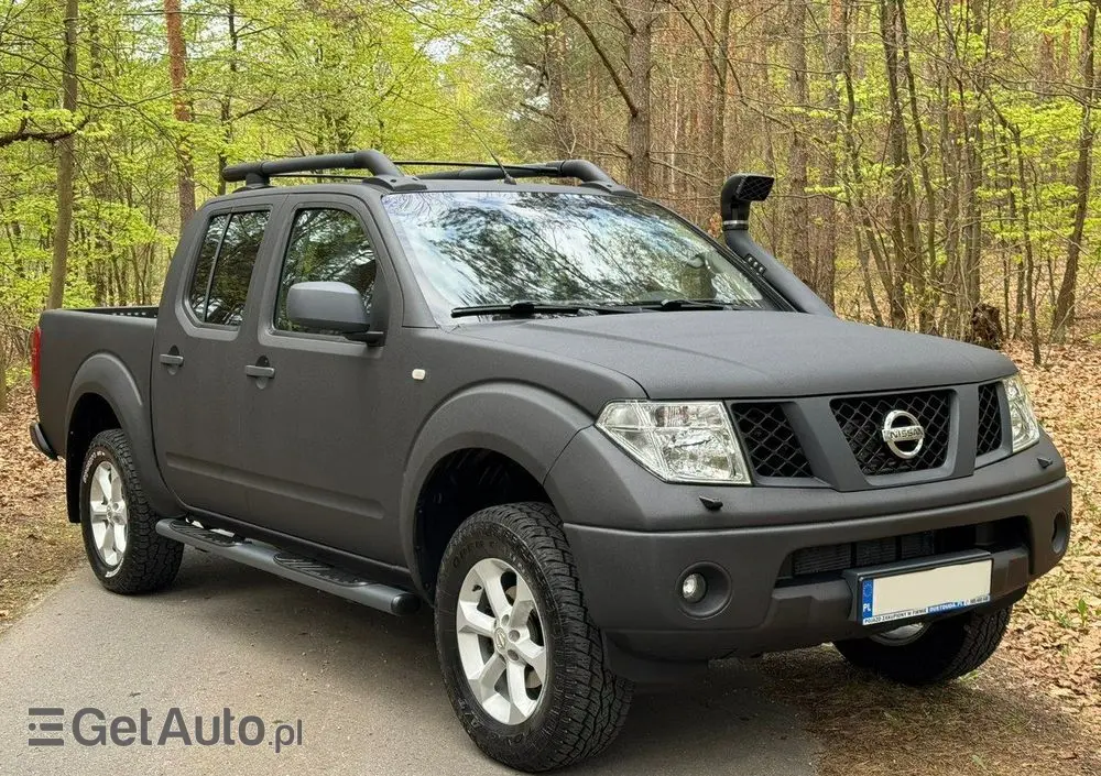 NISSAN Navara 