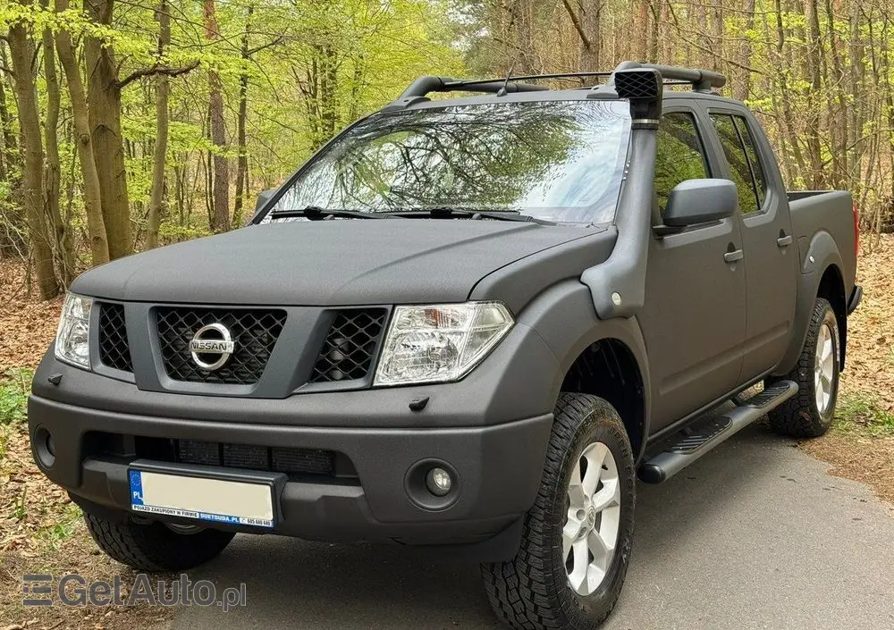 NISSAN Navara 