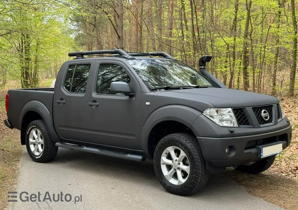 NISSAN Navara 