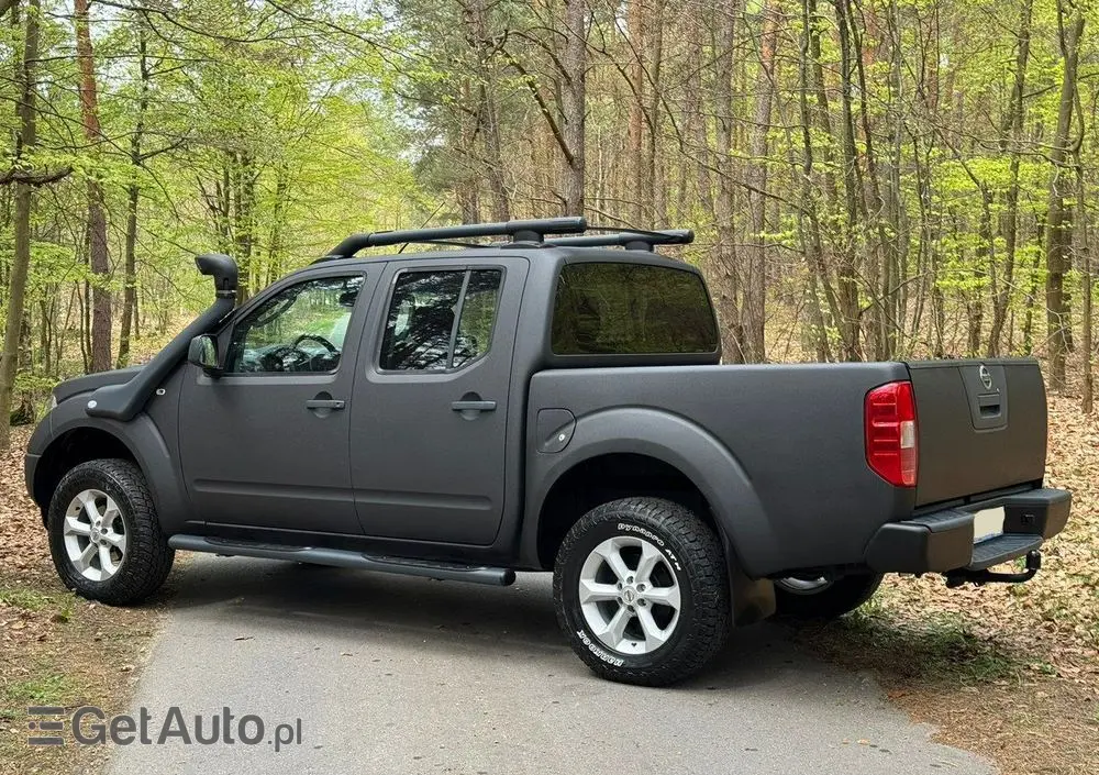 NISSAN Navara 