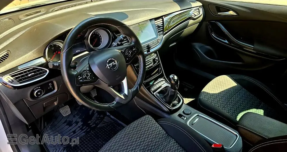 OPEL Astra 1.6 Turbo Start/Stop Dynamic