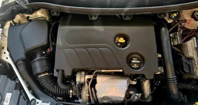 OPEL Astra 1.6 Turbo Start/Stop Dynamic