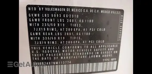 VOLKSWAGEN Tiguan 