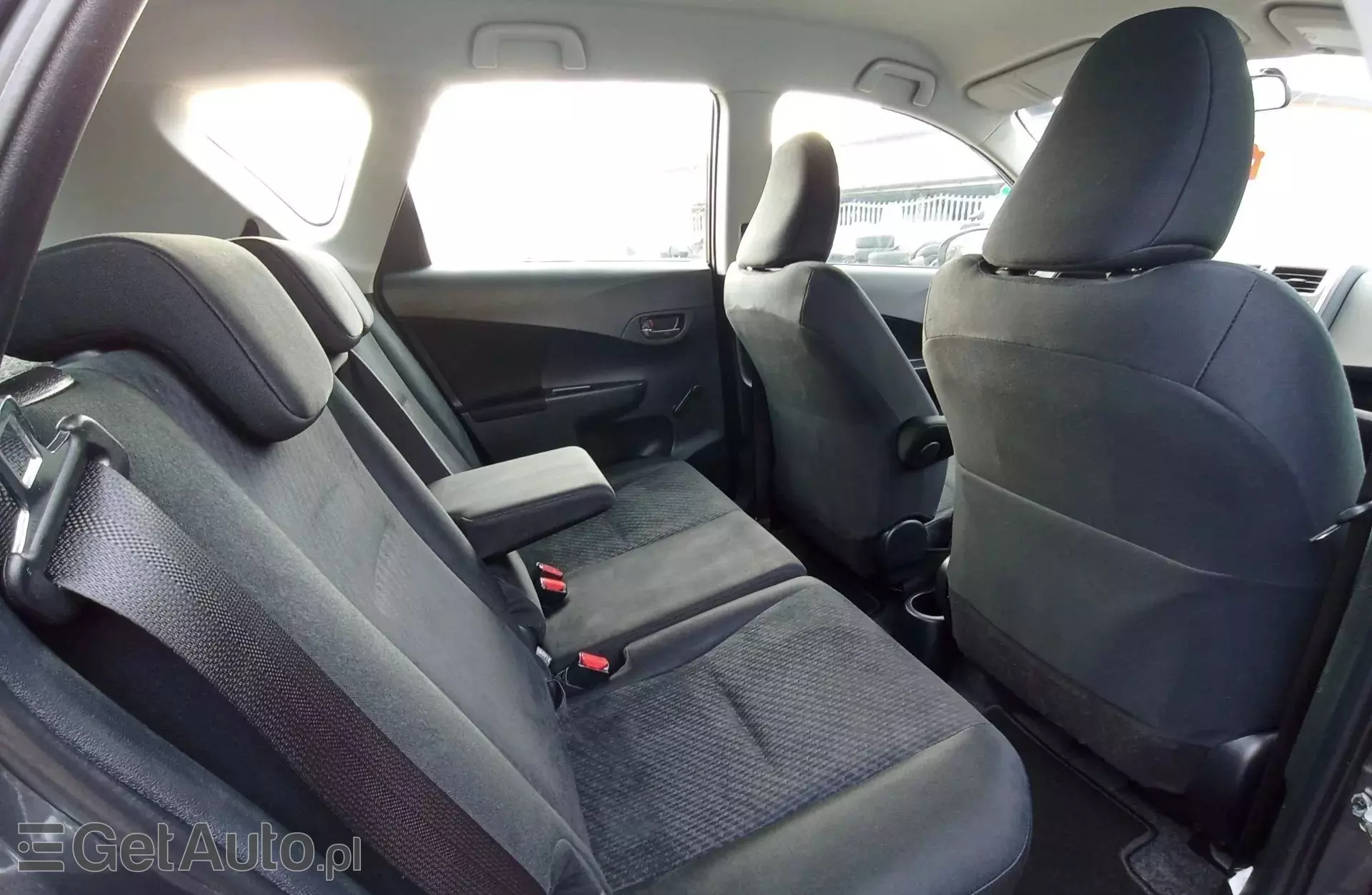 TOYOTA Verso-S 1.33 Dual VVT-i (98 KM)