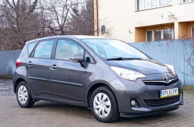 TOYOTA Verso-S 1.33 Dual VVT-i (98 KM)
