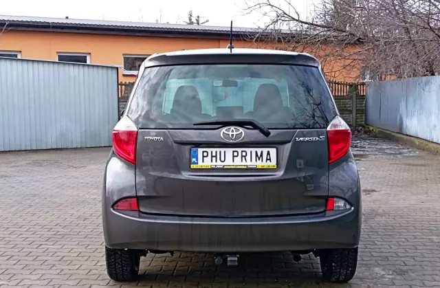 TOYOTA Verso-S 1.33 Dual VVT-i (98 KM)