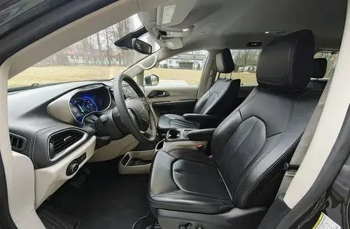 CHRYSLER Pacifica 