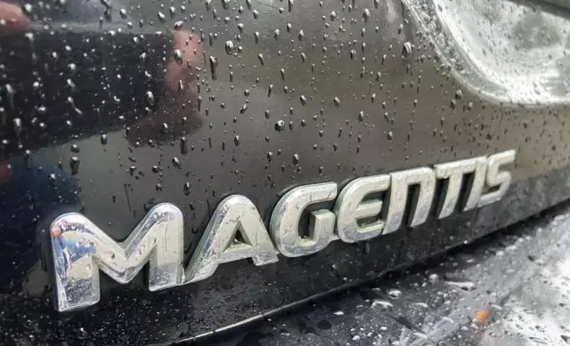 KIA Magentis 