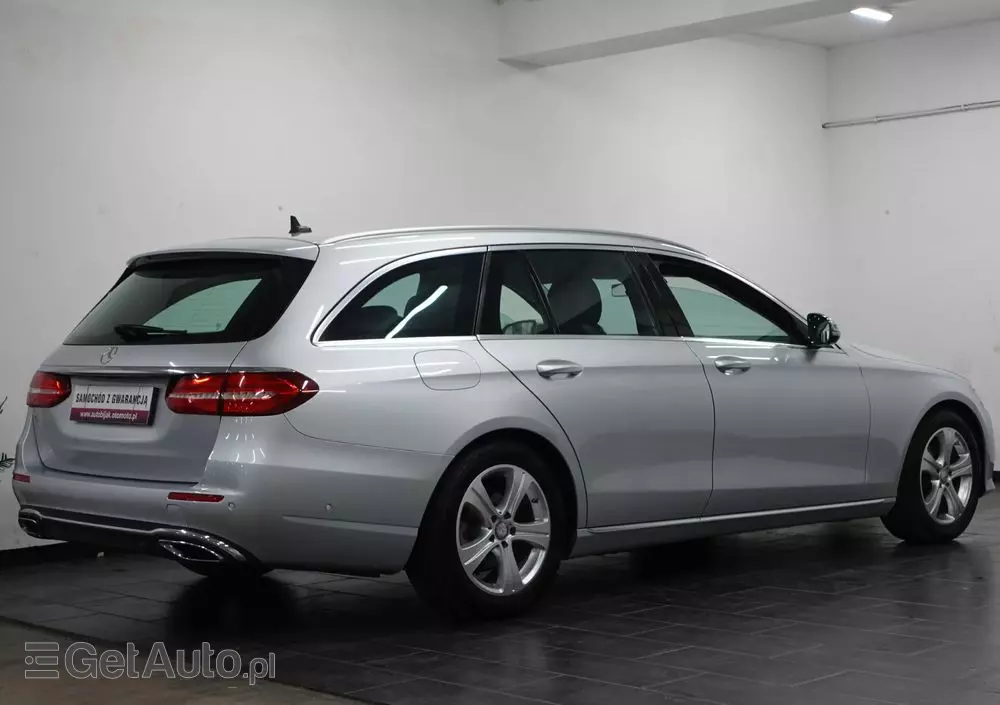 MERCEDES-BENZ Klasa E 220 d T 9G-TRONIC