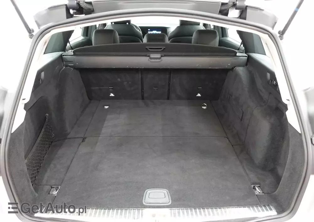 MERCEDES-BENZ Klasa E 220 d T 9G-TRONIC