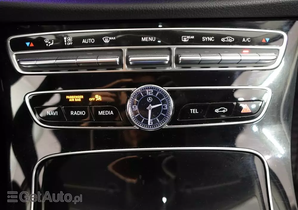 MERCEDES-BENZ Klasa E 220 d T 9G-TRONIC