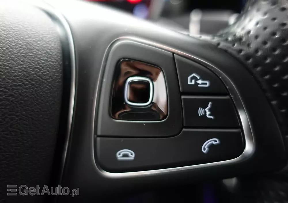 MERCEDES-BENZ Klasa E 220 d T 9G-TRONIC