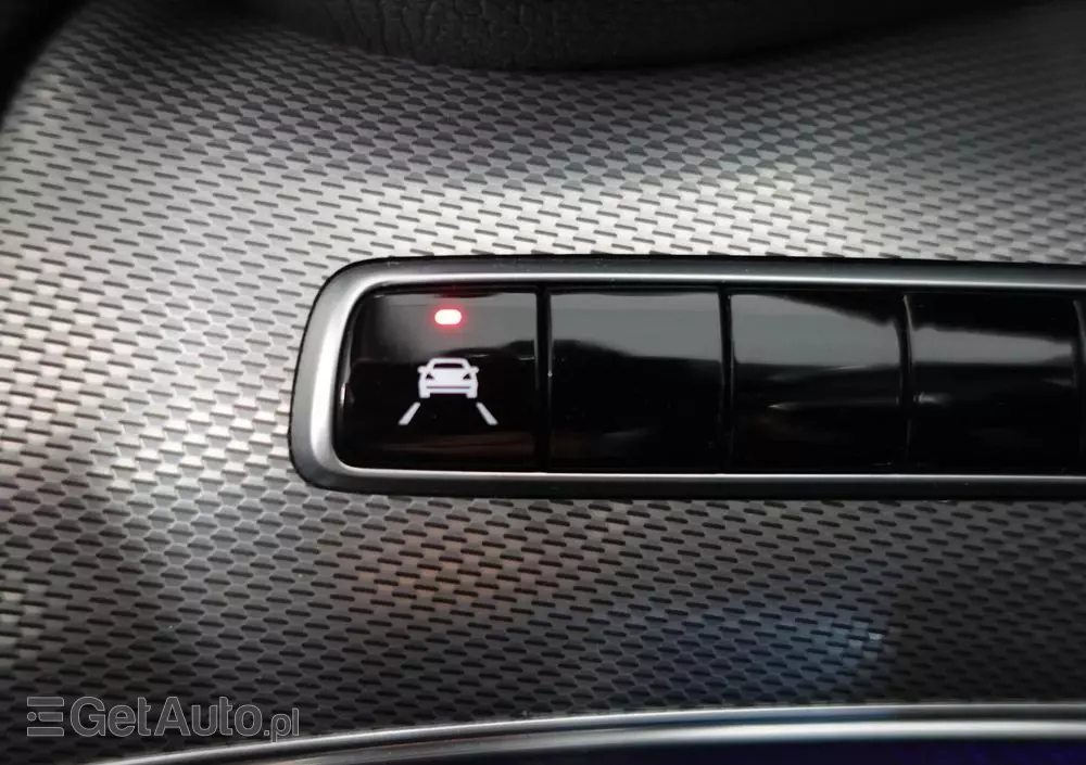 MERCEDES-BENZ Klasa E 220 d T 9G-TRONIC