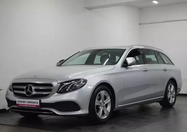 MERCEDES-BENZ Klasa E 220 d T 9G-TRONIC