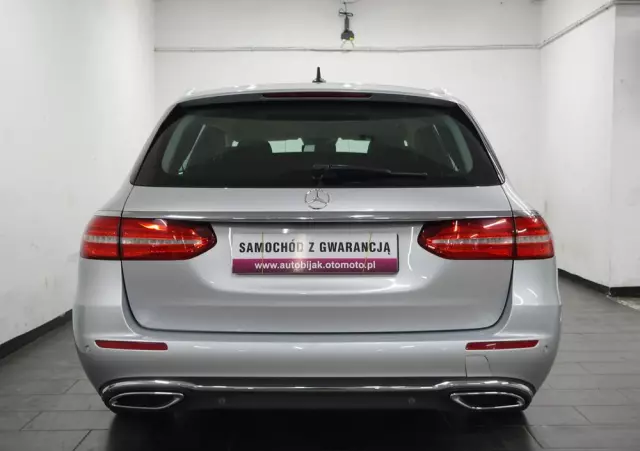 MERCEDES-BENZ Klasa E 220 d T 9G-TRONIC