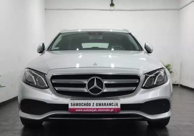 MERCEDES-BENZ Klasa E 220 d T 9G-TRONIC