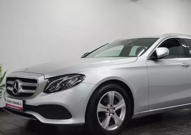 MERCEDES-BENZ Klasa E 220 d T 9G-TRONIC