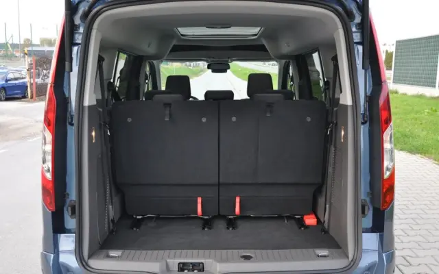 FORD Tourneo Connect Grand 