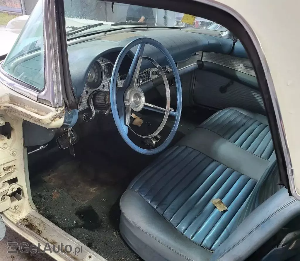 FORD Thunderbird 