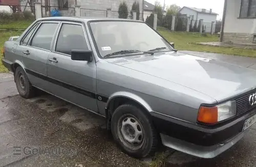AUDI 80 