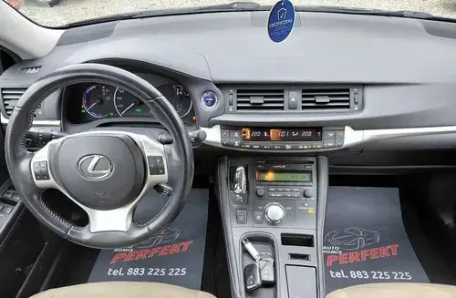 LEXUS CT 