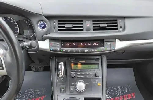 LEXUS CT 
