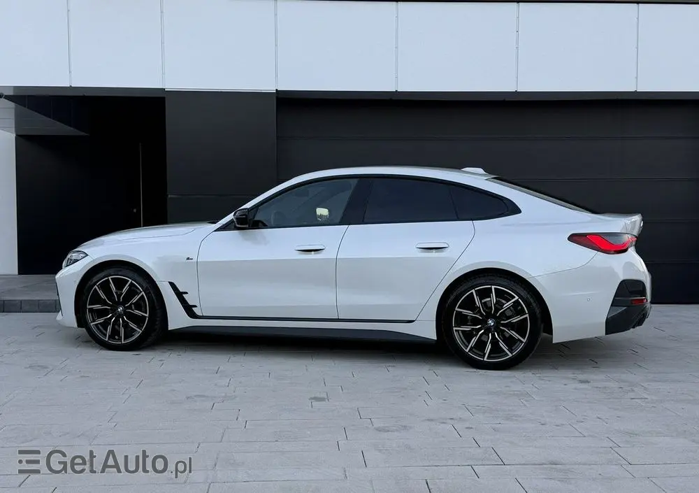 BMW Seria 4 420d xDrive Sport-Aut M Sport