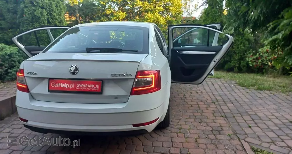 SKODA Octavia 1.5 TSI ACT Ambition DSG