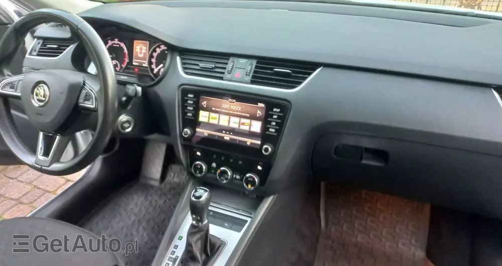 SKODA Octavia 1.5 TSI ACT Ambition DSG