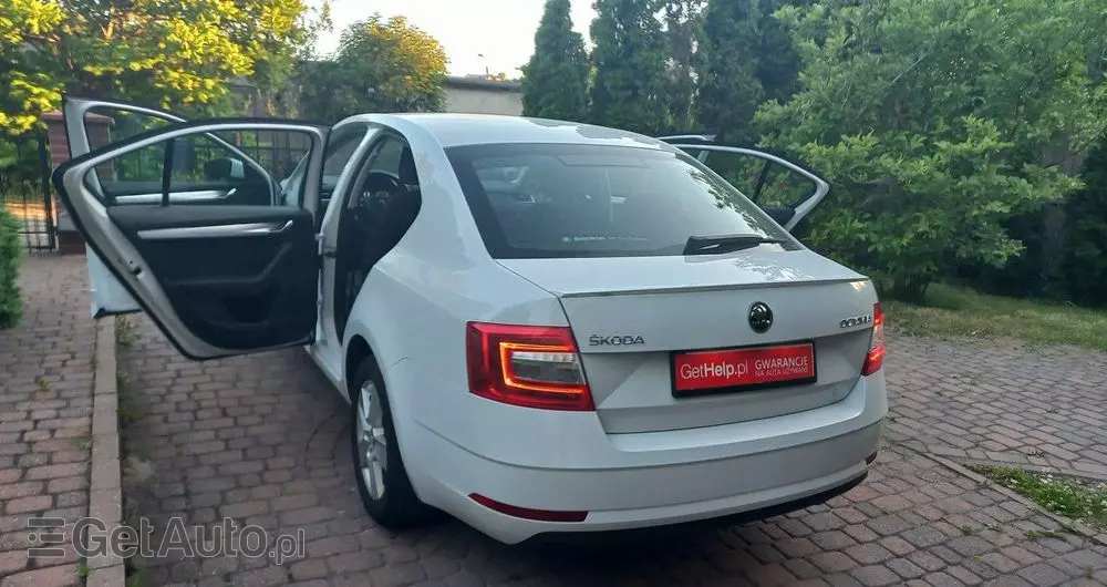 SKODA Octavia 1.5 TSI ACT Ambition DSG