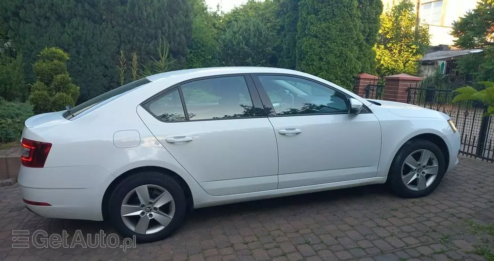 SKODA Octavia 1.5 TSI ACT Ambition DSG