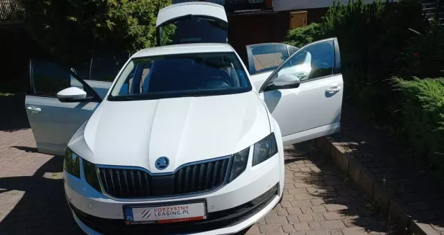 SKODA Octavia 1.5 TSI ACT Ambition DSG