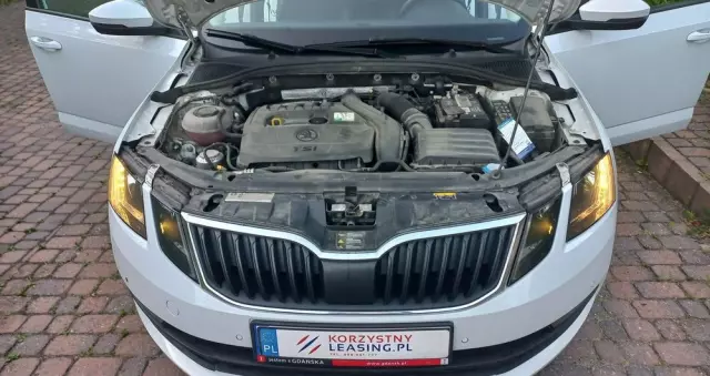 SKODA Octavia 1.5 TSI ACT Ambition DSG