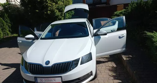 SKODA Octavia 1.5 TSI ACT Ambition DSG