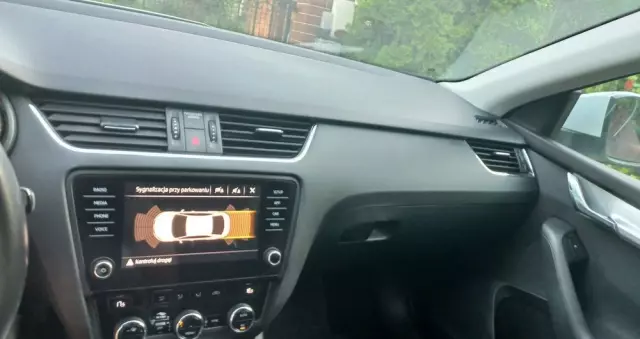 SKODA Octavia 1.5 TSI ACT Ambition DSG