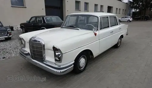 MERCEDES-BENZ 220sb 
