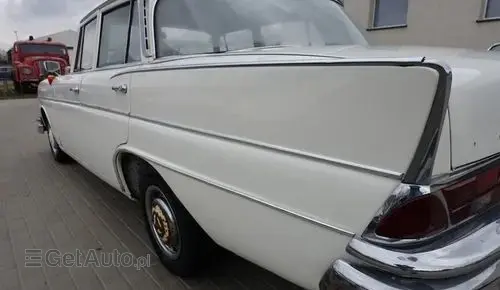 MERCEDES-BENZ 220sb 