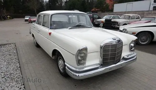 MERCEDES-BENZ 220sb 