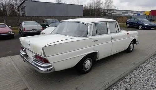 MERCEDES-BENZ 220sb 